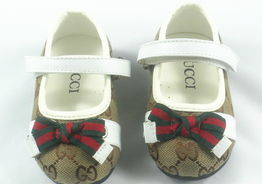 最新大牌童鞋亲子鞋精选 LV、Chanel、Gucci新款推荐